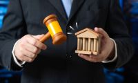 Community Banks Challenge Crypto Trust Charters
