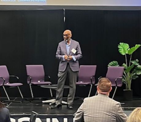 Wayne Brown of Alacriti Speaks to Bankers and Graduate Students at University of Connecticut